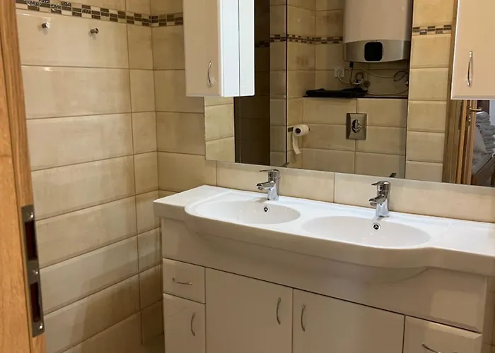 Waterfront زاماردي